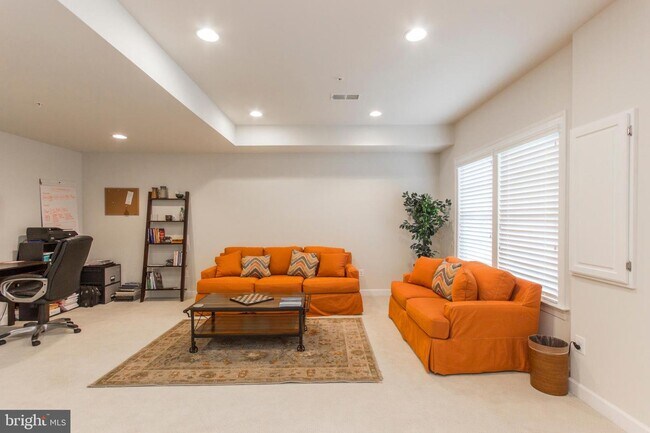 Building Photo - 404 Atwater Dr