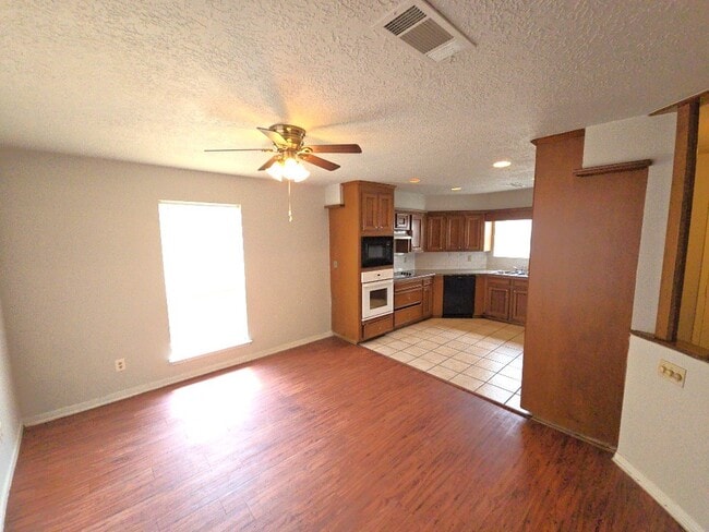 Building Photo - 1705 Bodart Ct