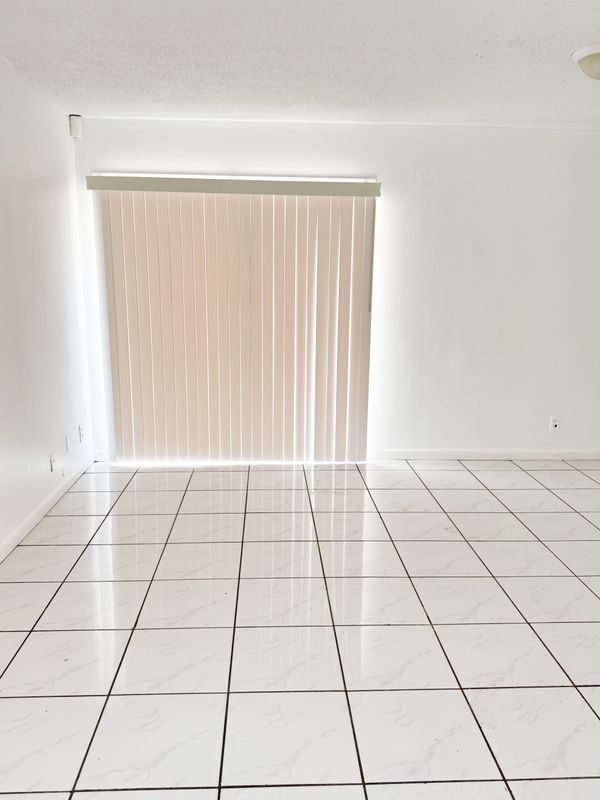 Foto del edificio - 2214 NW 58th Ave
