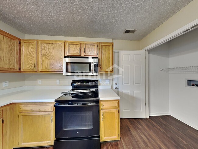 Foto del edificio - 360 Harts Ford Way