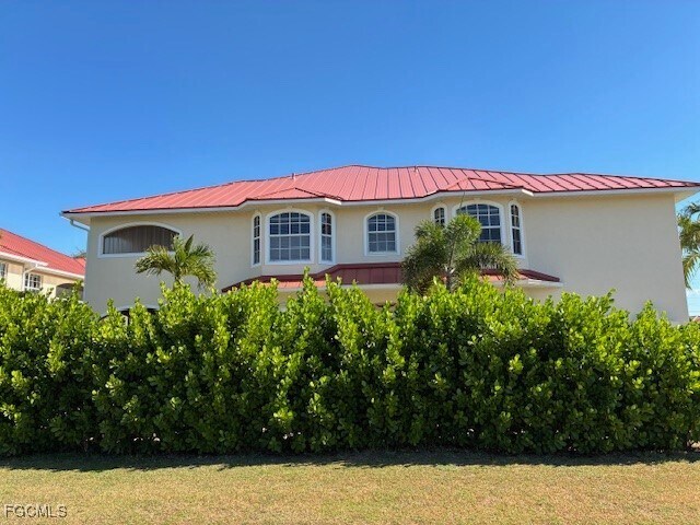 Building Photo - 5410 Chiquita Blvd S