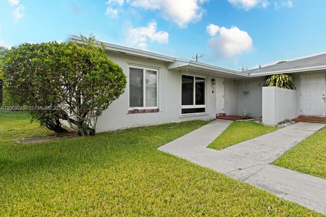 Foto del edificio - 19701 SW 103rd Ct