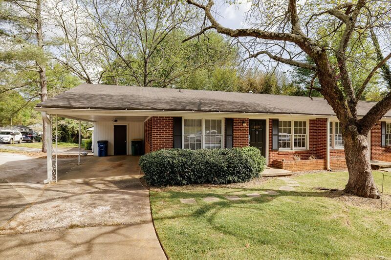 Photo - 2019 S Lumpkin Street