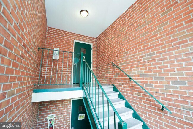 Foto del edificio - 802 College Ln