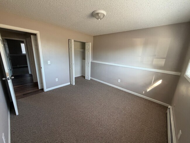 Building Photo - 1620 Kelby Dr