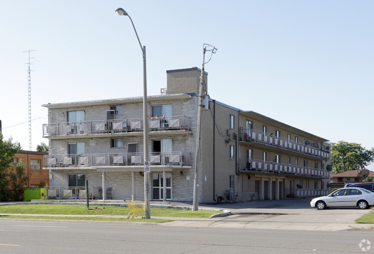 Photo du bâtiment - 494 Mohawk Rd E