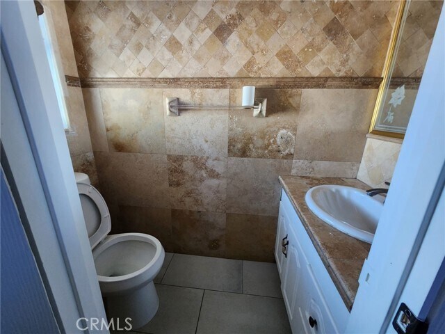 Foto del edificio - 8318 Decosta Ave