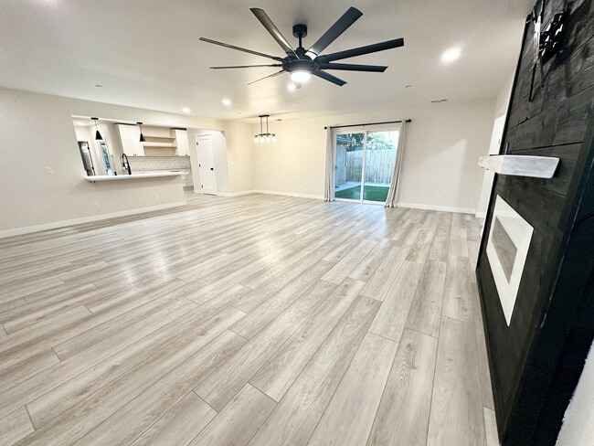 Foto del edificio - 2315 Tavern Rd