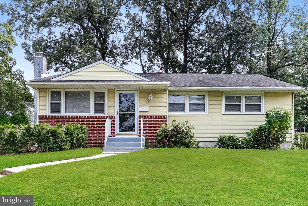 Foto principal - 1107 Hickory St