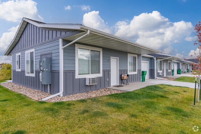 Patio cubierto - Jayhawks Patio Home Apartments