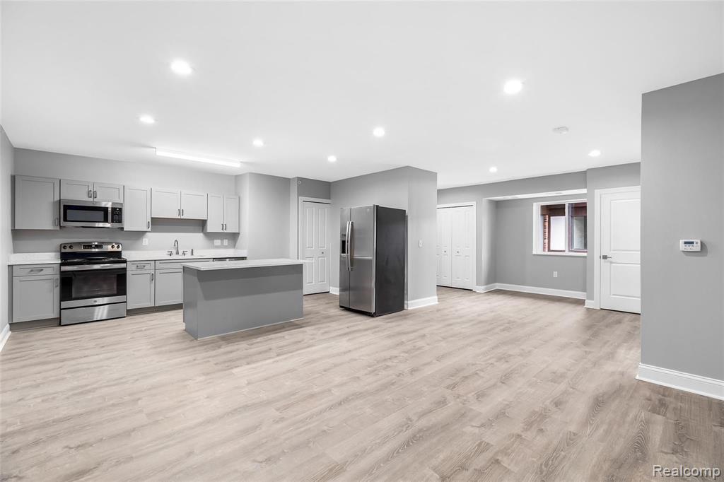 134 W University Dr Unit 307, Rochester, MI 48307 Room for Rent in