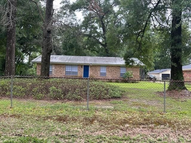 Primary Photo - 115 W Pine Ave