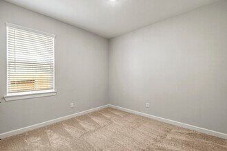 Building Photo - 15761 Bayberry Trce Dr