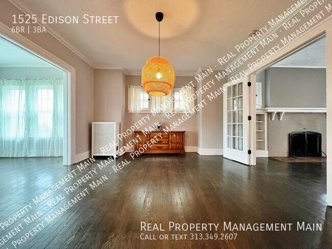 Building Photo - Historic Boston Edison Home