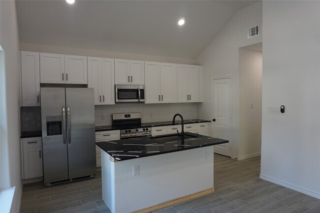 Foto del edificio - 11387 Underwood St