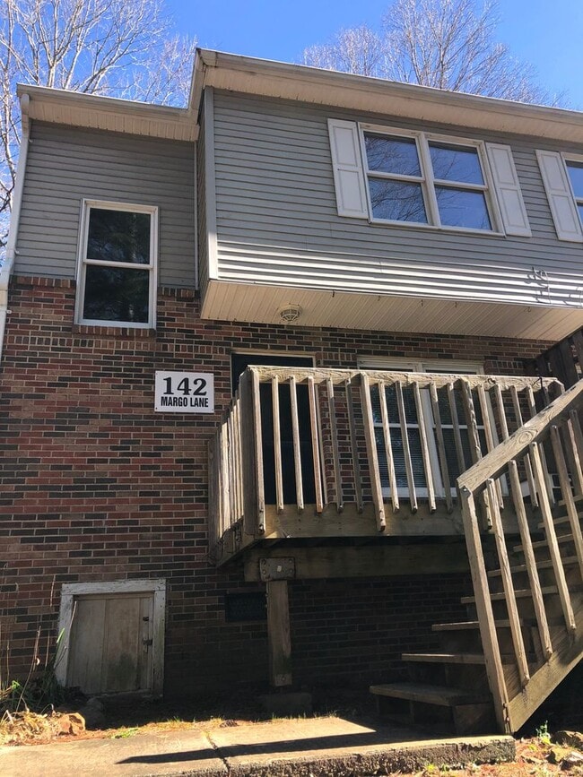 Building Photo - 142 Margo Ln