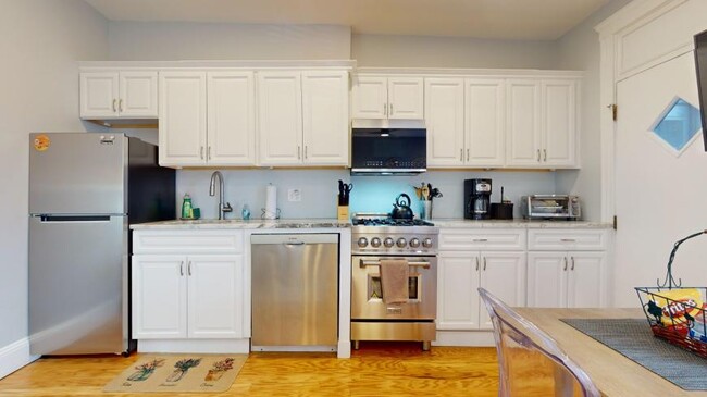 Building Photo - 1 bedroom in Brighton MA 02135