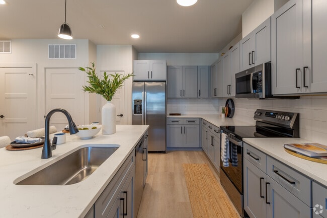 2BR, 2BA - 1,119SF - Kitchen - Residences of Siena South