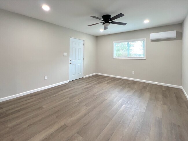 Foto del edificio - 531 Gresham Park Dr