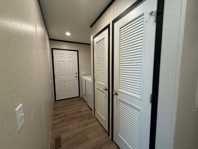 Foto del edificio - 5380 Lookout Ln