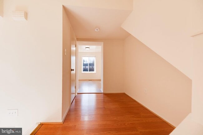 Building Photo - 10742 Cordage Walk