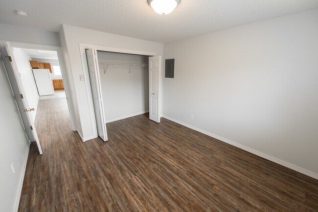 Building Photo - 1311 Sydney Dr