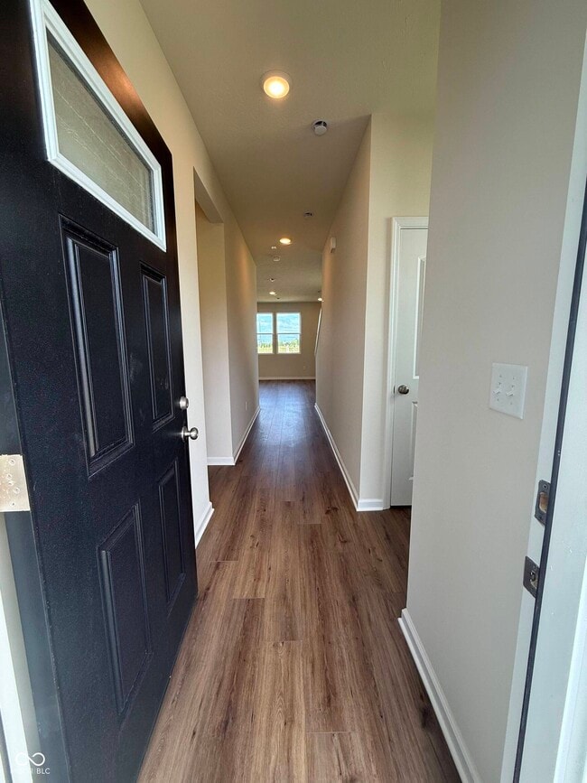 Building Photo - 3802 Sterling Dr