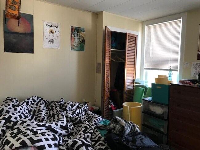 Foto del edificio - 4.0 bedroom in Somerville Massachusetts 02140