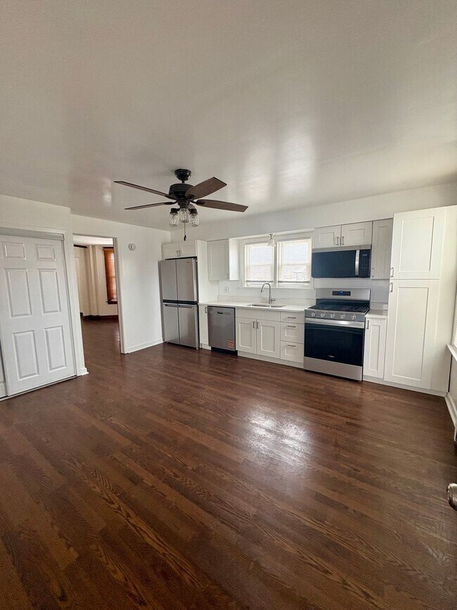 Foto del edificio - 7635 W Foster Ave