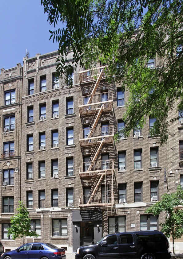 Building Photo - 359 S 2nd St