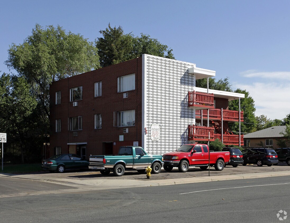 Building Photo - 490 Dayton St
