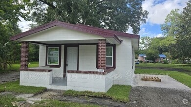 Building Photo - 120 Mccallman Rd
