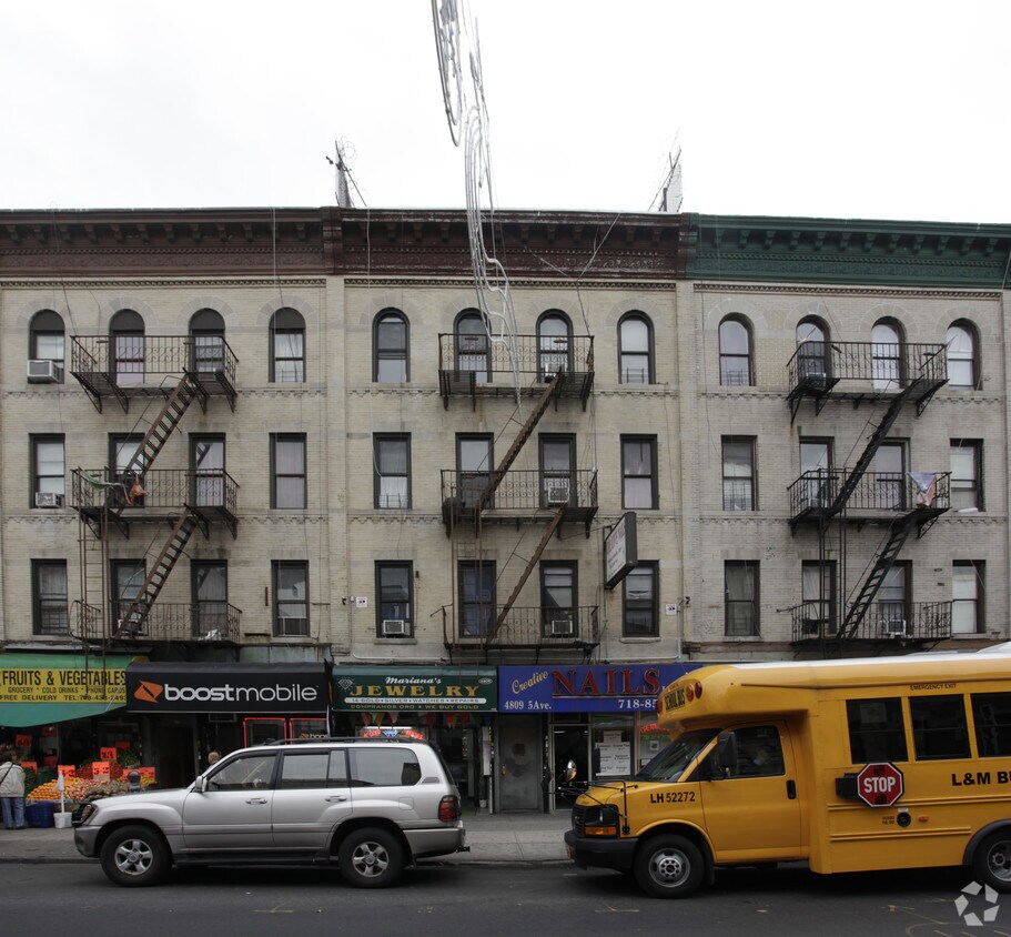 Foto del edificio - 4809 5th Ave