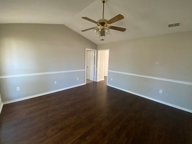Building Photo - 10051 Williford Dr
