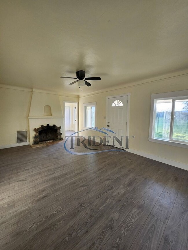 Building Photo - 11363 CA-70