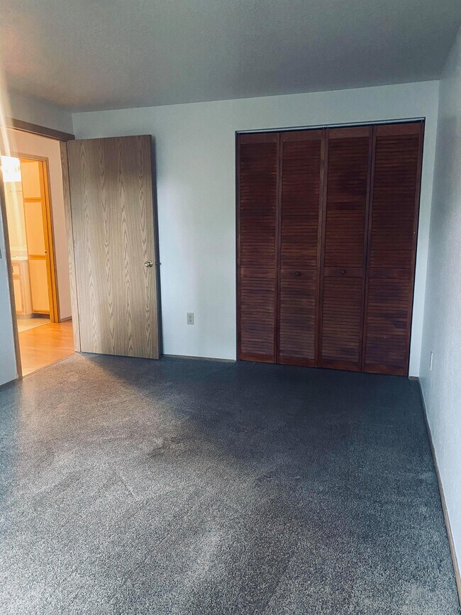 Foto del edificio - 377 Madrona Ave SE
