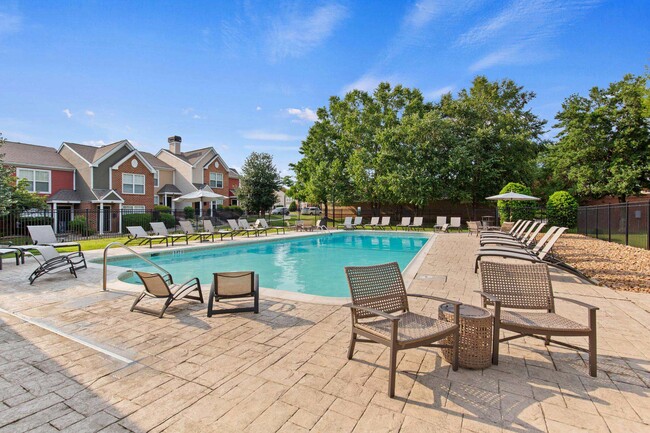 Foto del edificio - Gayton Pointe Townhomes