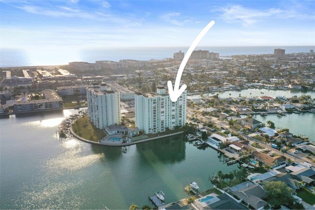 Foto del edificio - 420 64th Ave