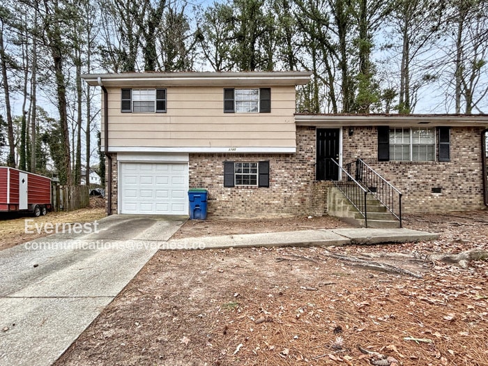 Primary Photo - 3780 Cedar Hurst Way