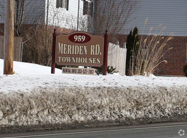 Foto del edificio - Meriden Rd Townhouses