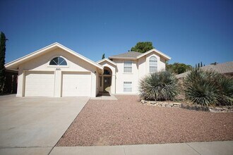 Building Photo - 2045 Pueblo Nuevo Cir