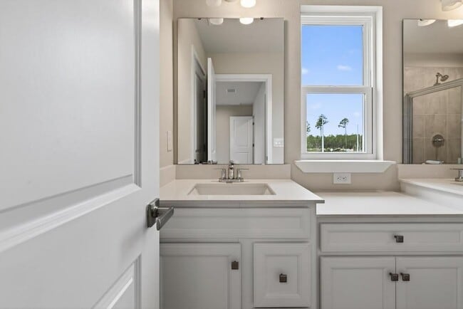 Building Photo - 20 Sabal Ct