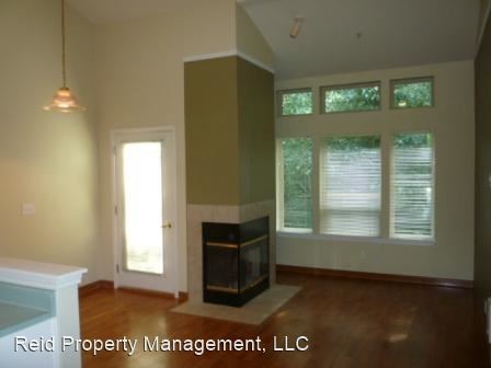 Building Photo - 3 br, 3 bath House - 4719 NW Walgren Drive...
