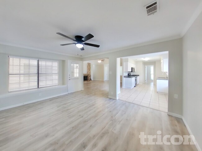 Foto del edificio - 1029 Twin Falls Dr