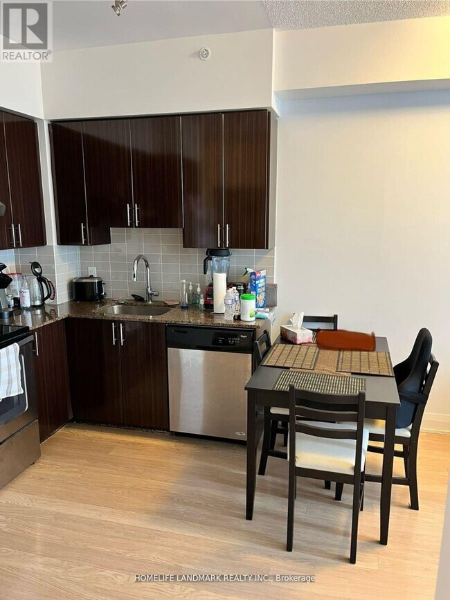 Photo du bâtiment - 85 N Park Rd