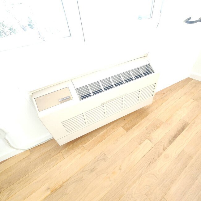 Foto del edificio - 66-83-83 70th St