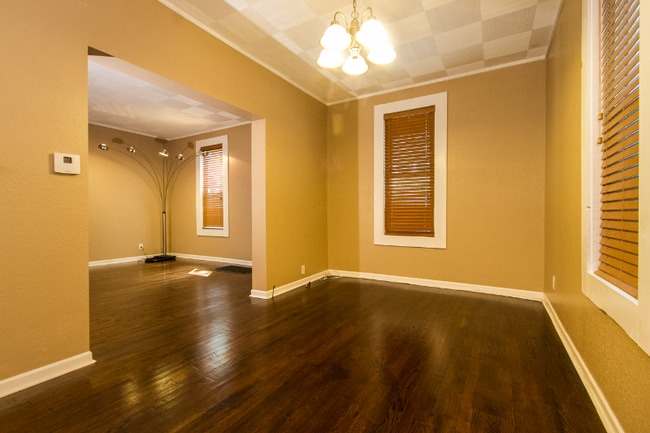 Foto del edificio - 571 Angella St