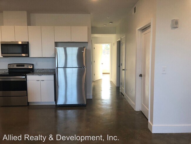 Building Photo - 2 br, 2 bath Apartment - 936 21st Avenue East