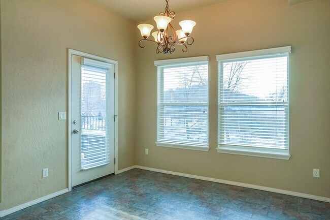 Foto del edificio - 2 br, 1.5 bath House - 217 Indiana