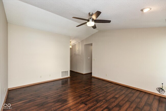 Building Photo - 1136 Branigin Creek Ct